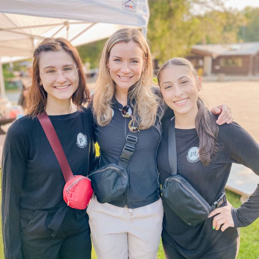 3 teenage girls smiling